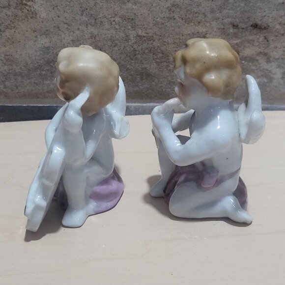 Two Vintage Porcelain Cherub Angel Figurines Playing Musical Instruments - Picture 6 of 11